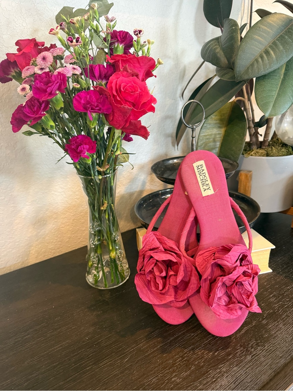 Badgley Mischka Pink Floral Appliqué Women's Sandals